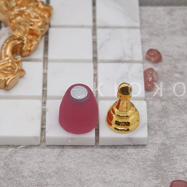 Small Crystal Nail Tip Display